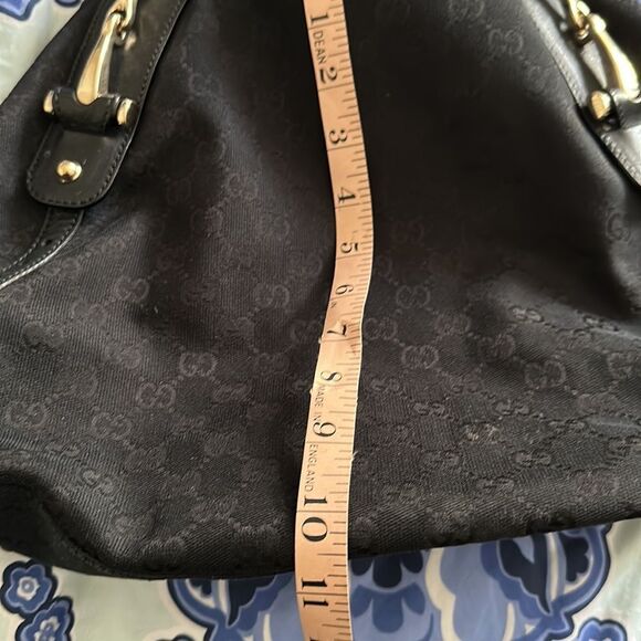 Gucci black canvas and leather Pelham shoulder bag. - Picture 6 of 13